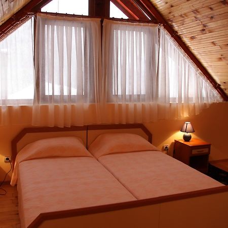 Kovanlika Hotel Razgrad Ngoại thất bức ảnh
