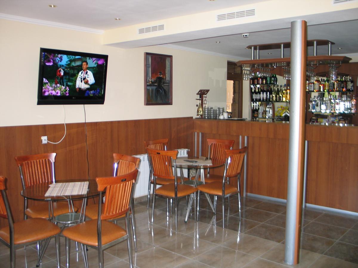 Kovanlika Hotel Razgrad Ngoại thất bức ảnh
