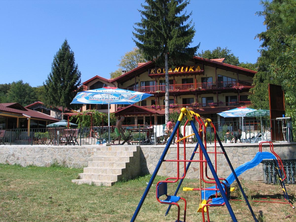 Kovanlika Hotel Razgrad Ngoại thất bức ảnh