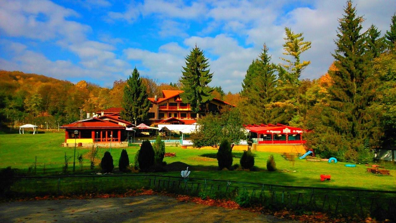 Kovanlika Hotel Razgrad Ngoại thất bức ảnh